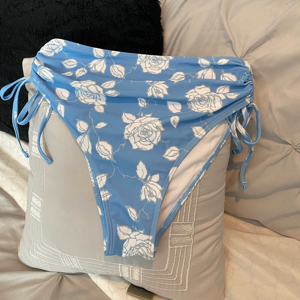 High waist bikini bottom